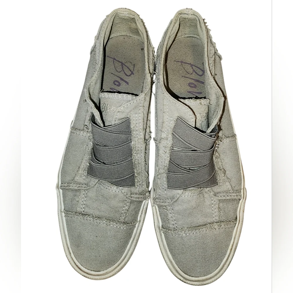 Blowfish Malibu Vesper Green Distressed Canvas Slip-On Sneakers, size 7